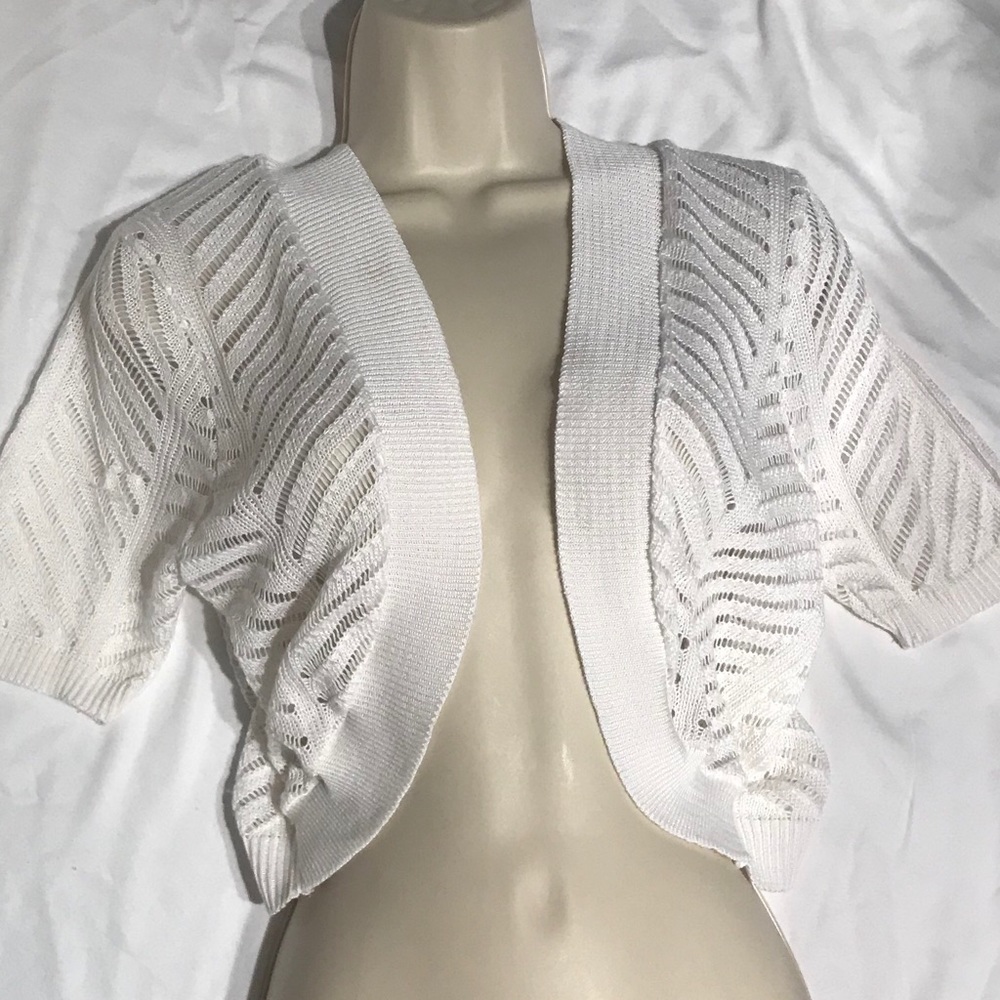 Shrug, white, size Med.